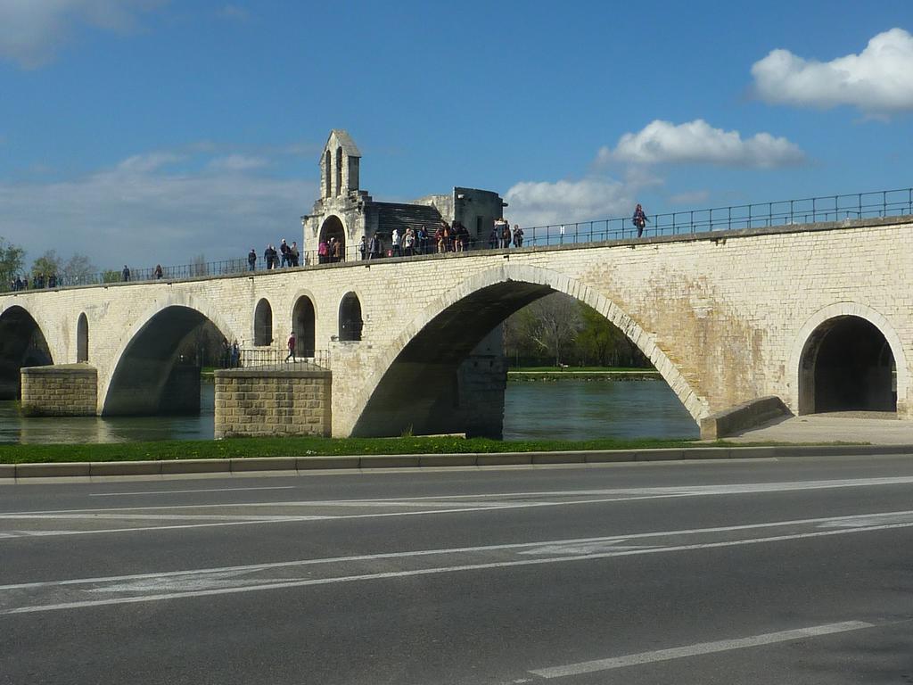 Les Remparts Apartment Авиньон Екстериор снимка
