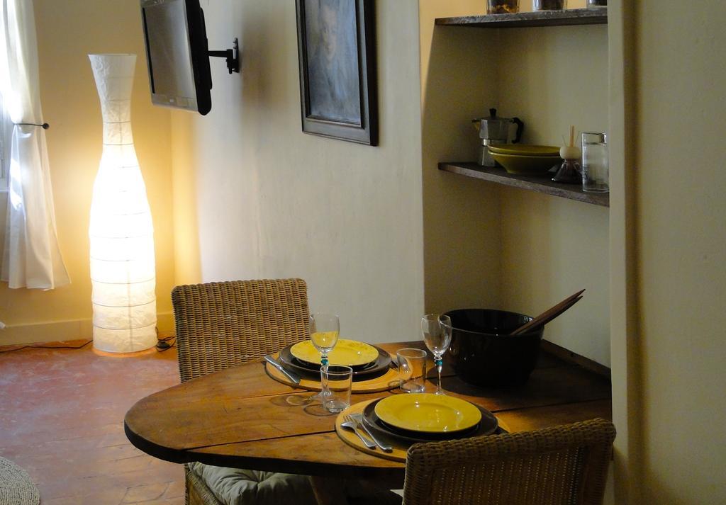 Les Remparts Apartment Авиньон Екстериор снимка